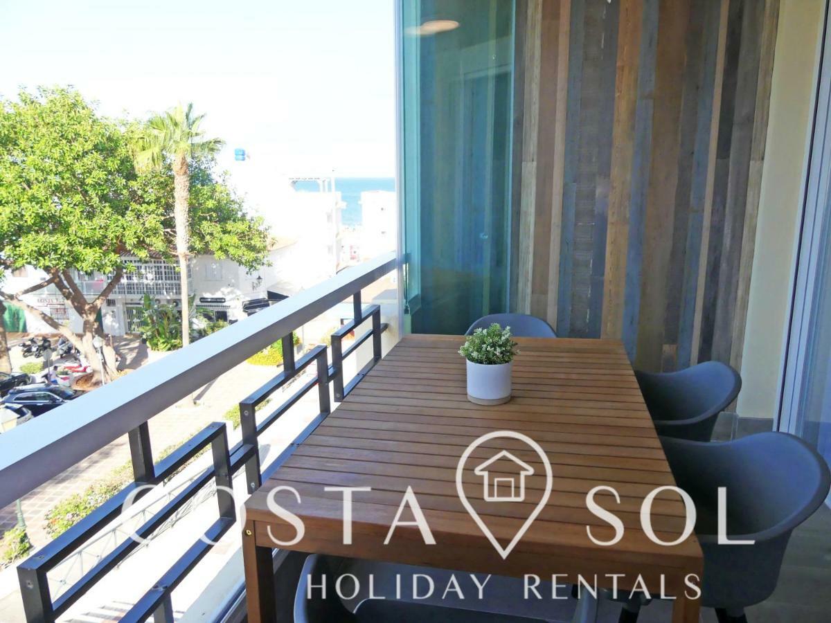 Apartamento Vacacional A 1 Minuto De La Playa - Carihuela Torremolinos Luaran gambar