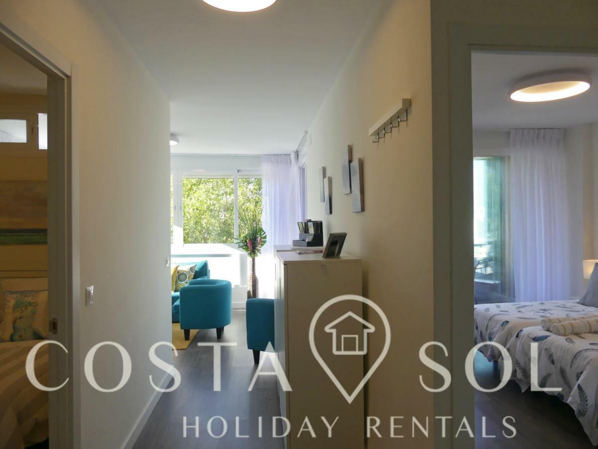 Apartamento Vacacional A 1 Minuto De La Playa - Carihuela Torremolinos Luaran gambar