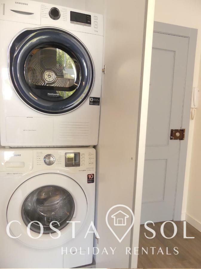 Apartamento Vacacional A 1 Minuto De La Playa - Carihuela Torremolinos Luaran gambar